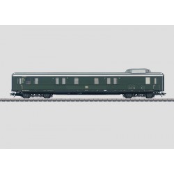 MAR43272