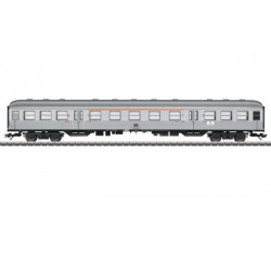 MAR43898